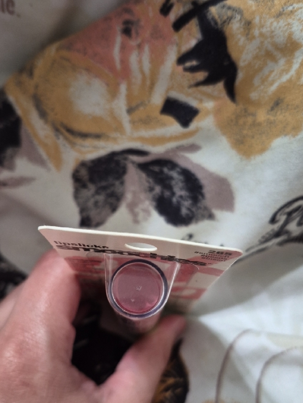 COVERGIRL Smoochies Moisturizing Lip Balm - Pink with Green Cap - Picture 4 of 6